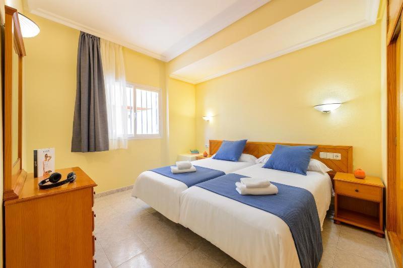 Hotel Apartamentos Vibra Lux Mar Ibiza Værelse billede
