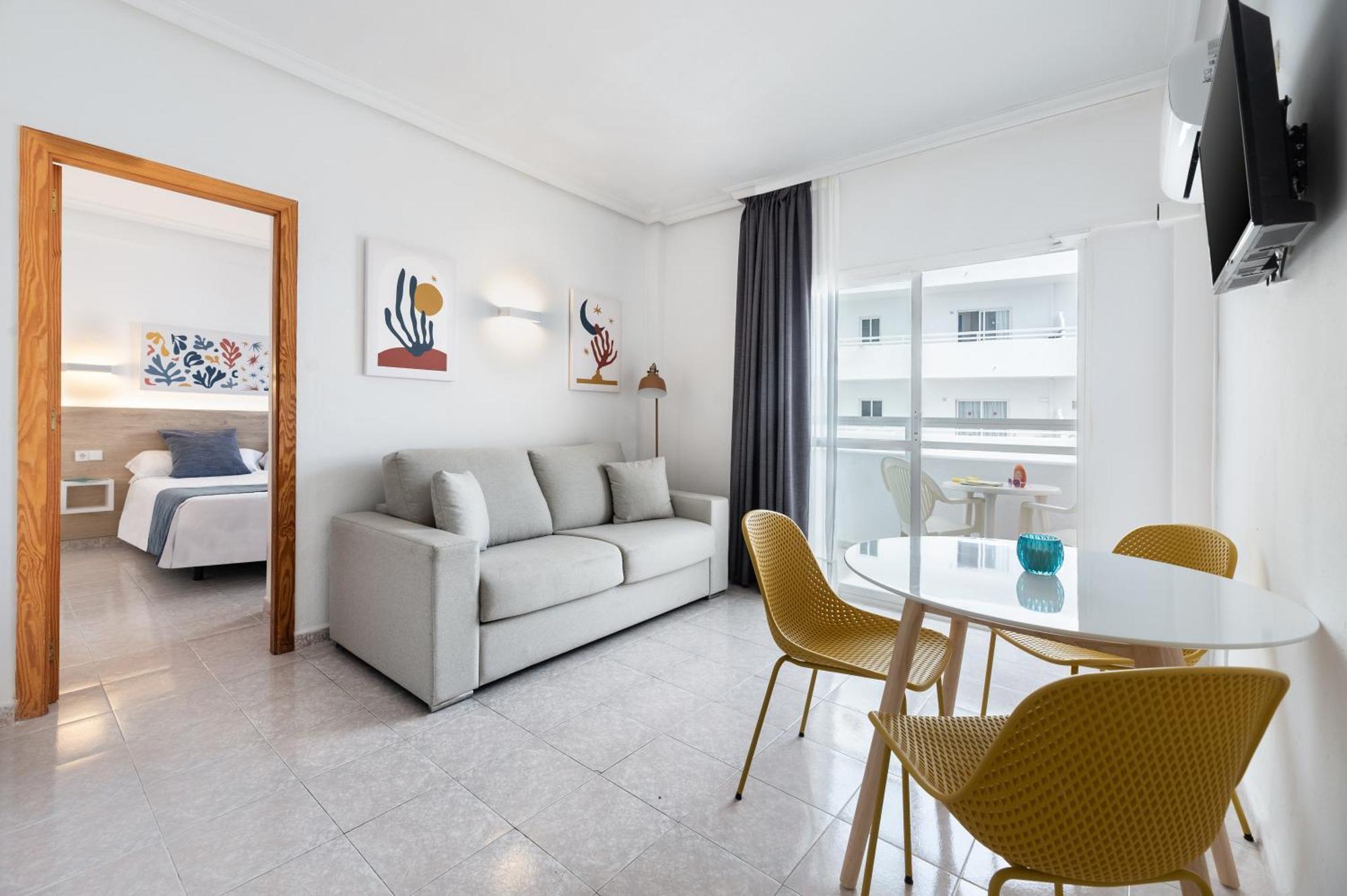 Hotel Apartamentos Vibra Lux Mar Ibiza Eksteriør billede