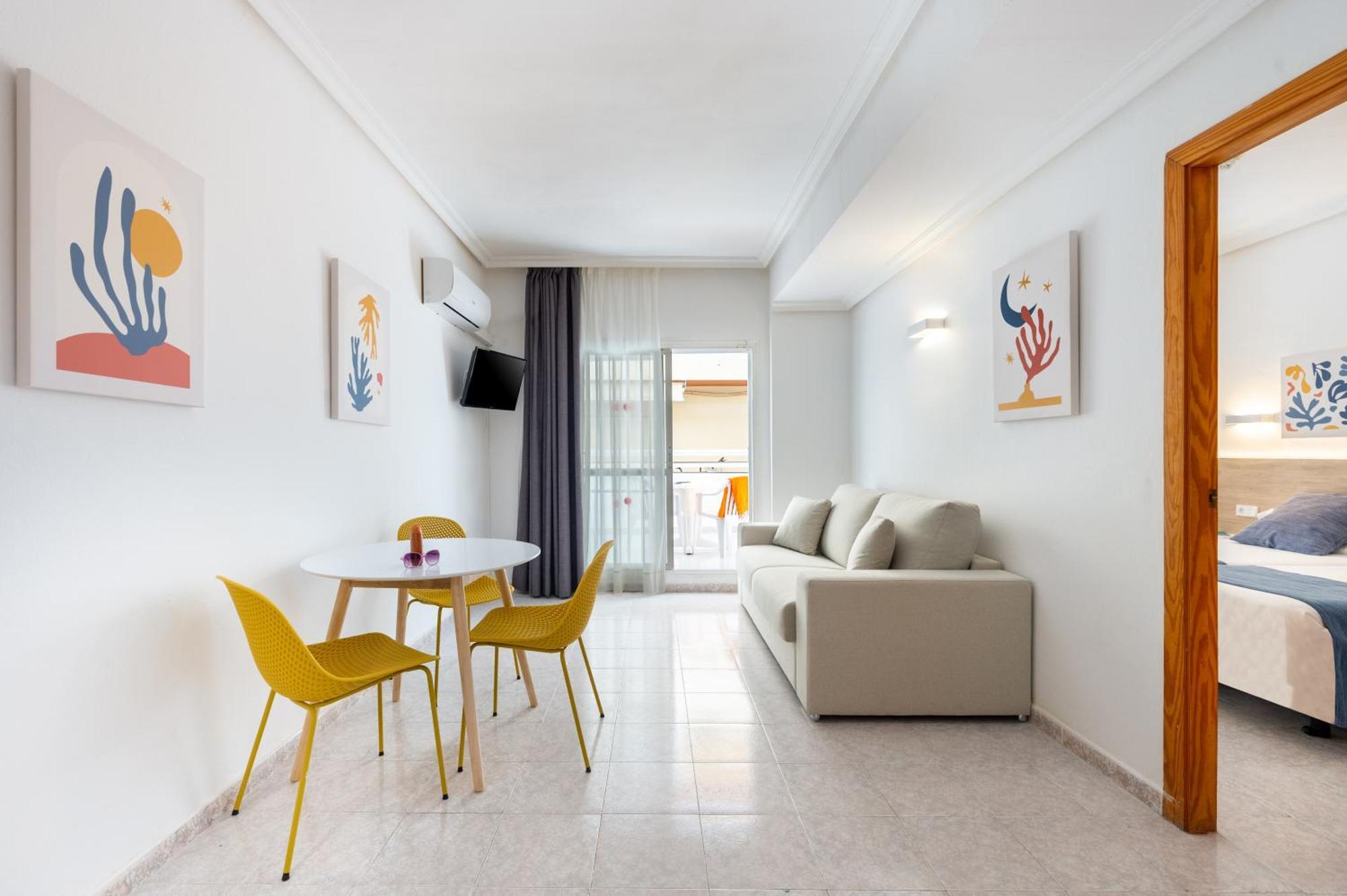 Hotel Apartamentos Vibra Lux Mar Ibiza Eksteriør billede