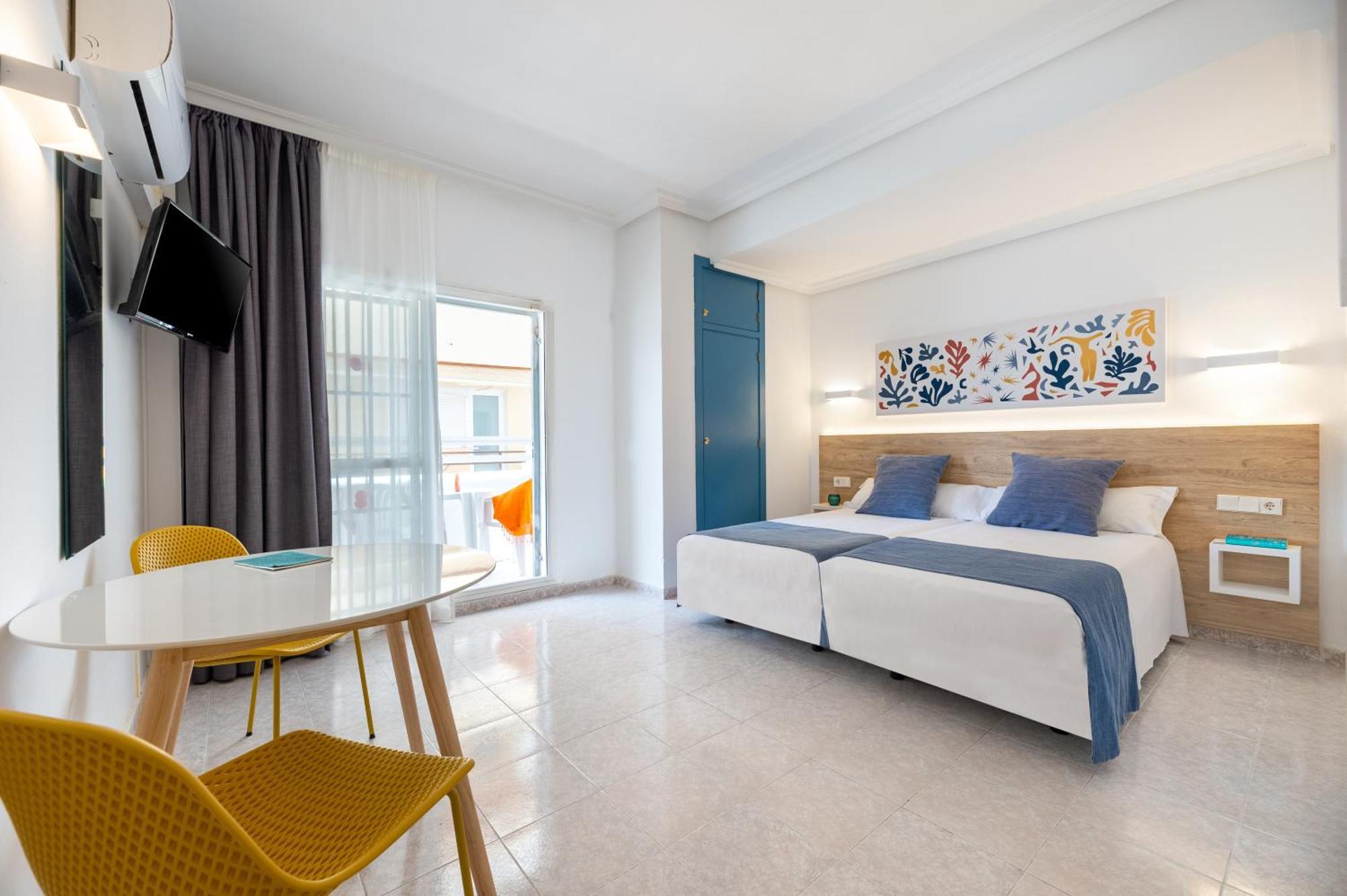 Hotel Apartamentos Vibra Lux Mar Ibiza Eksteriør billede