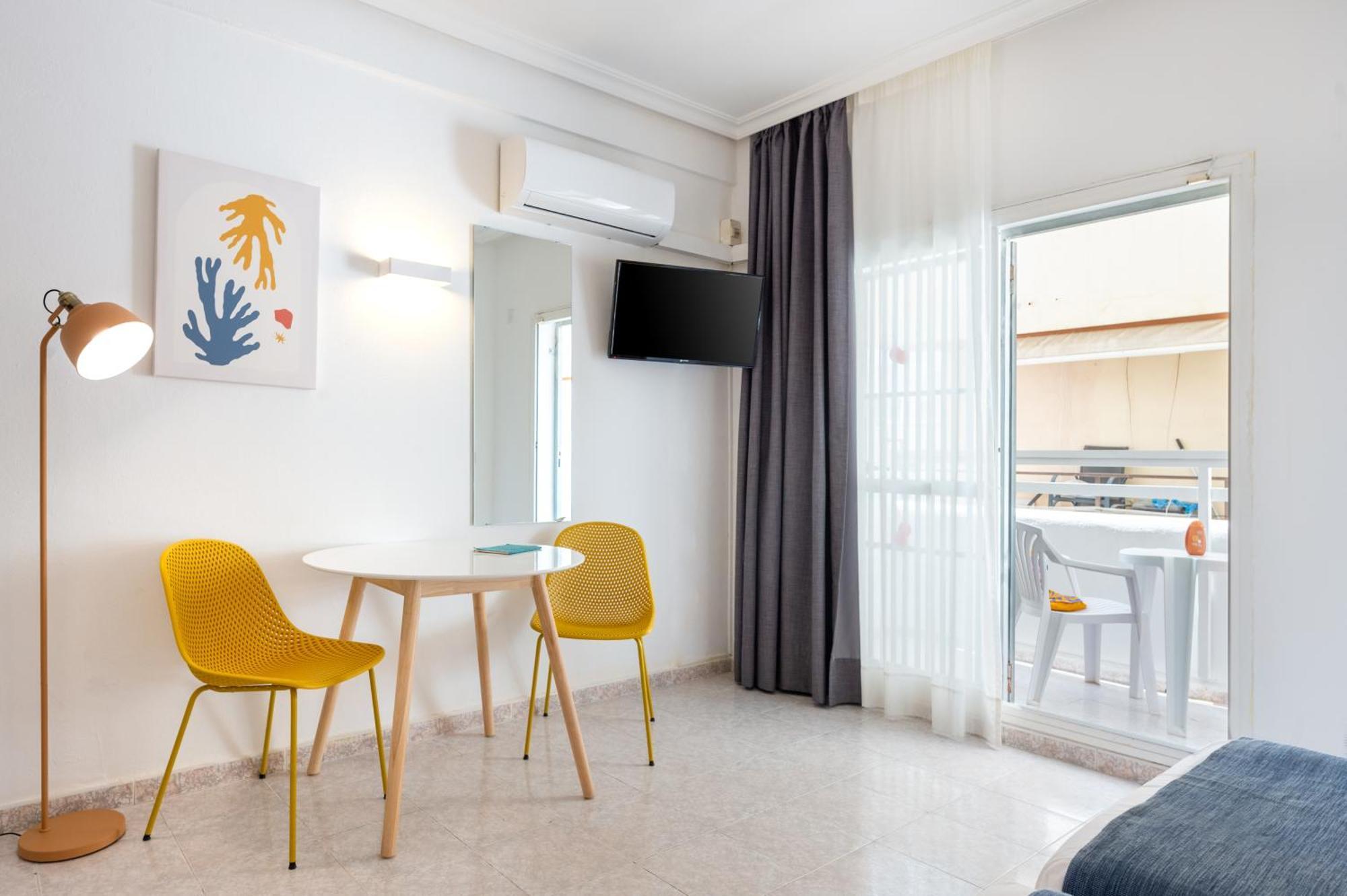 Hotel Apartamentos Vibra Lux Mar Ibiza Eksteriør billede